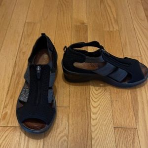 Naturalizer bzees comfort shoes size 8